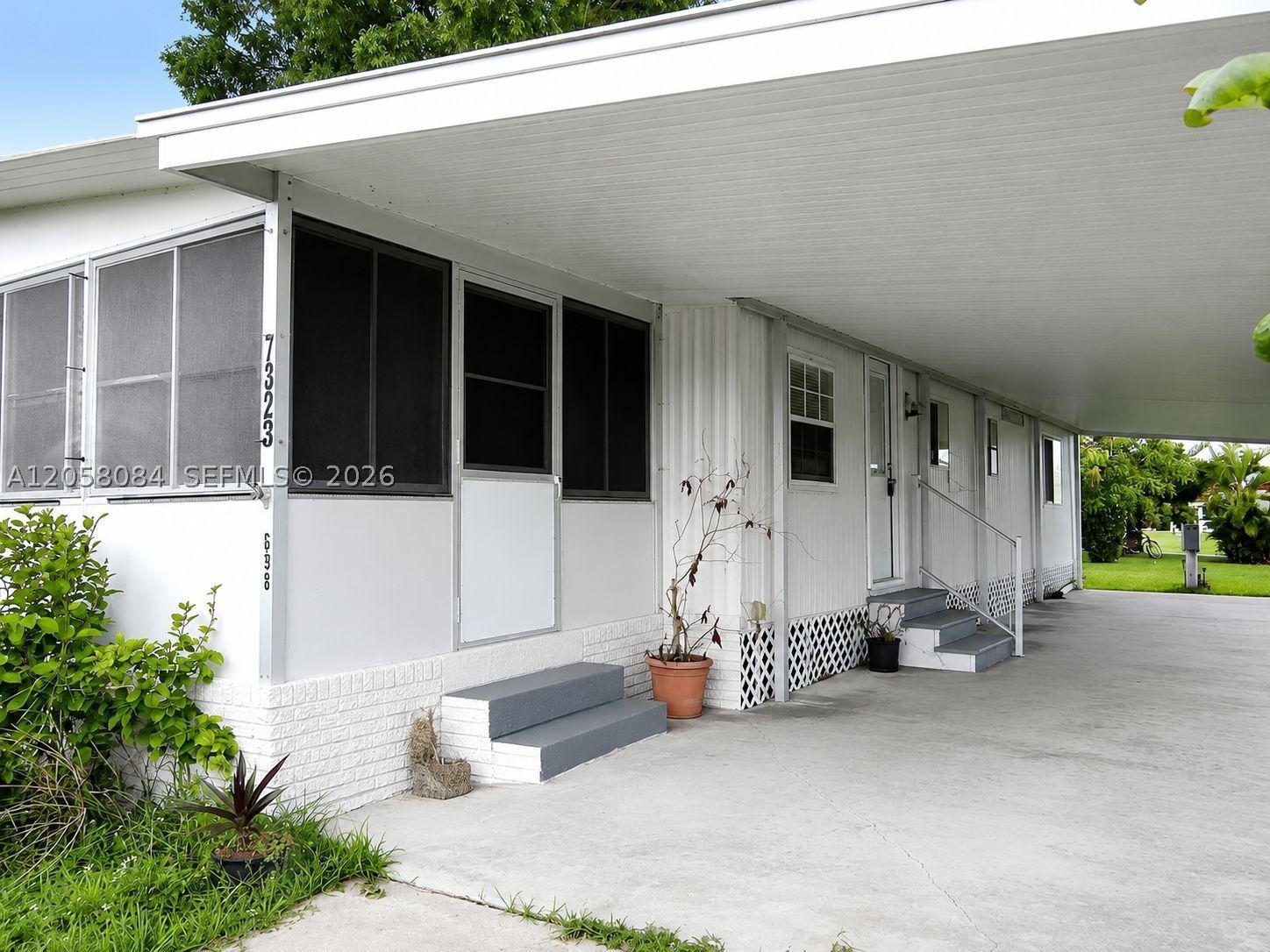 7323 N 44th Ter N Property Photo 1