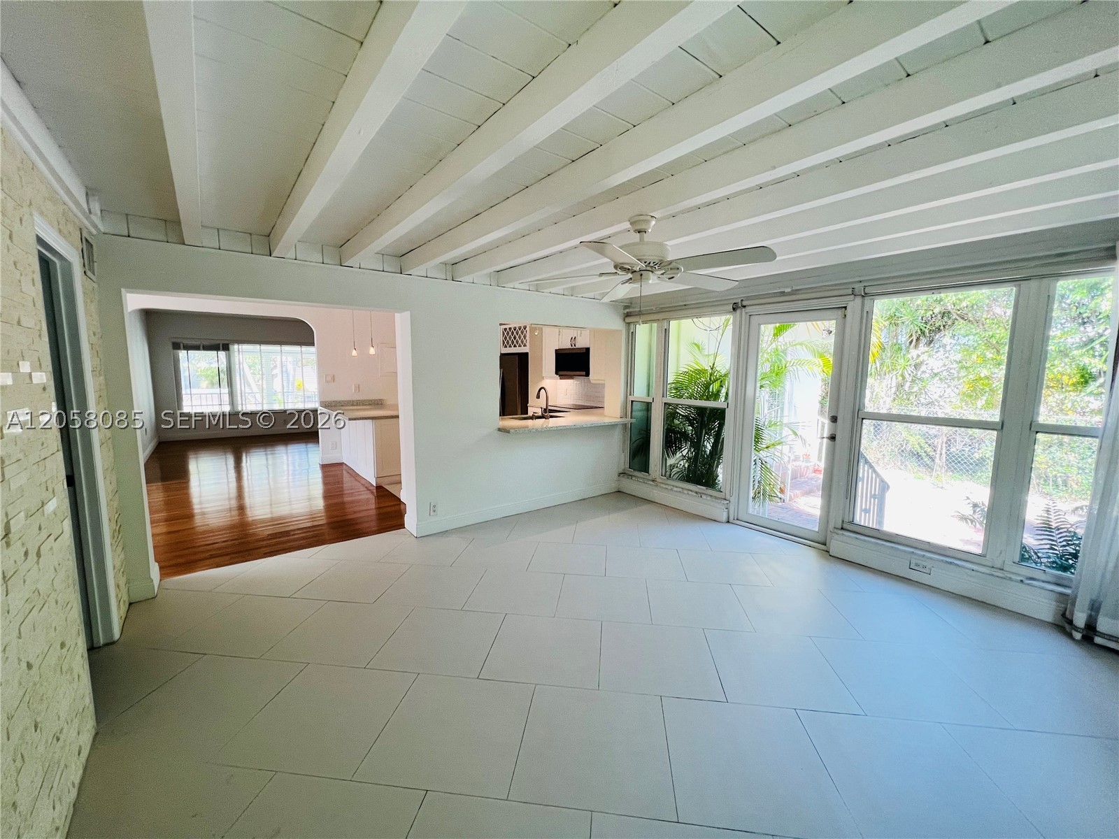 1116 Biarritz Dr Property Photo 10