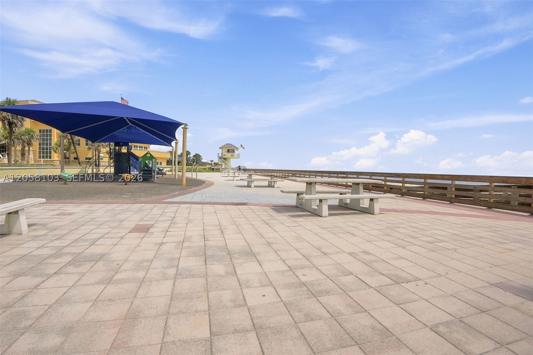 922 S Atlantic Property Photo 4