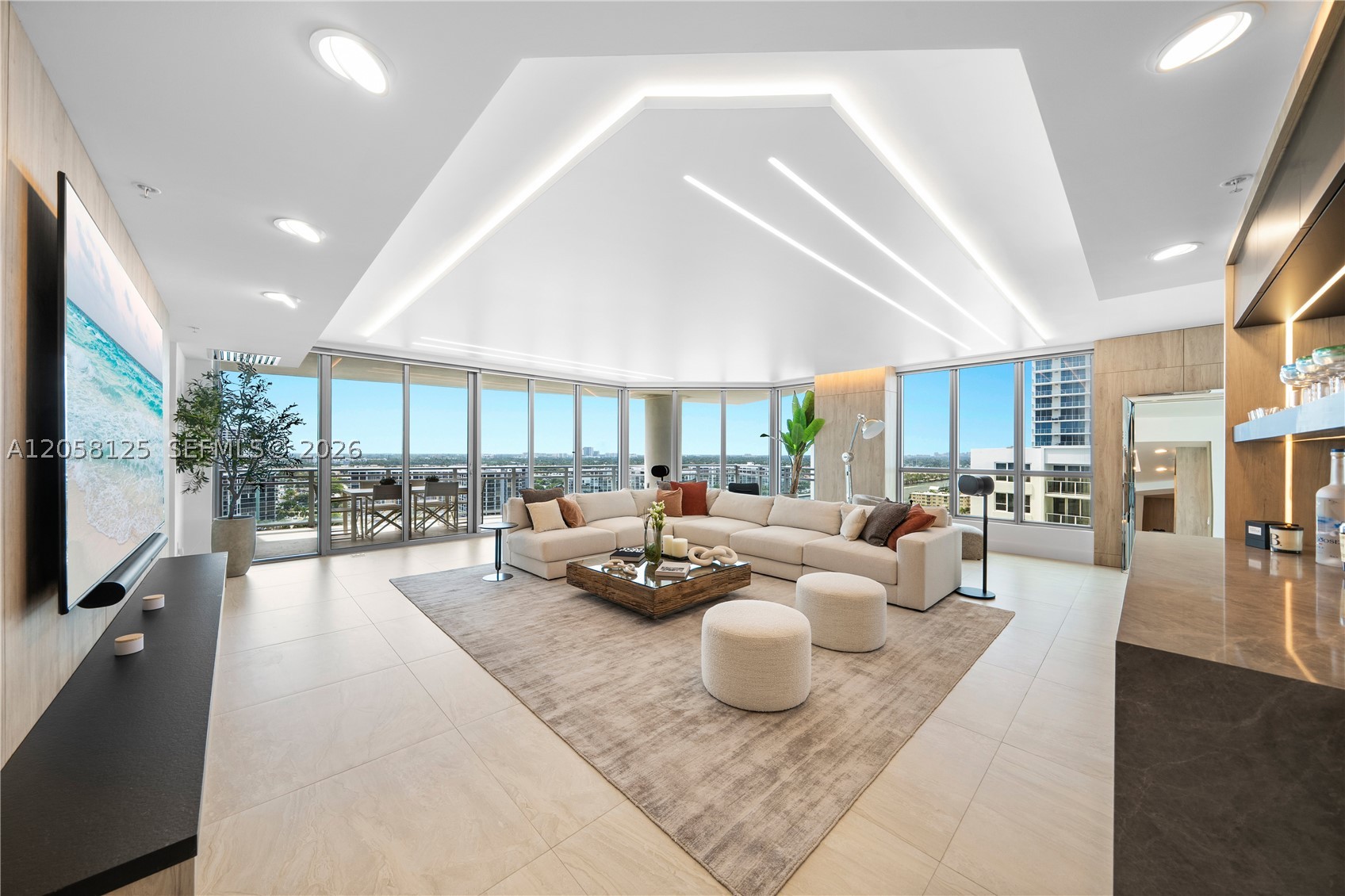 3535 S Ocean Dr 1506 Property Photo 2