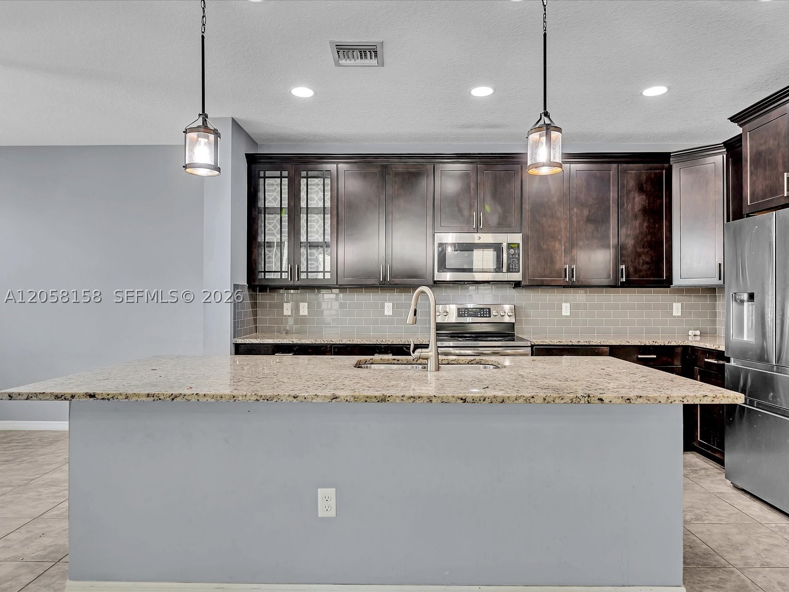 6447 Osprey Landing St Property Photo 5