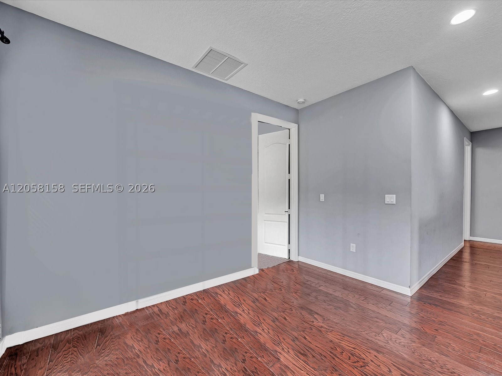 6447 Osprey Landing St Property Photo 28