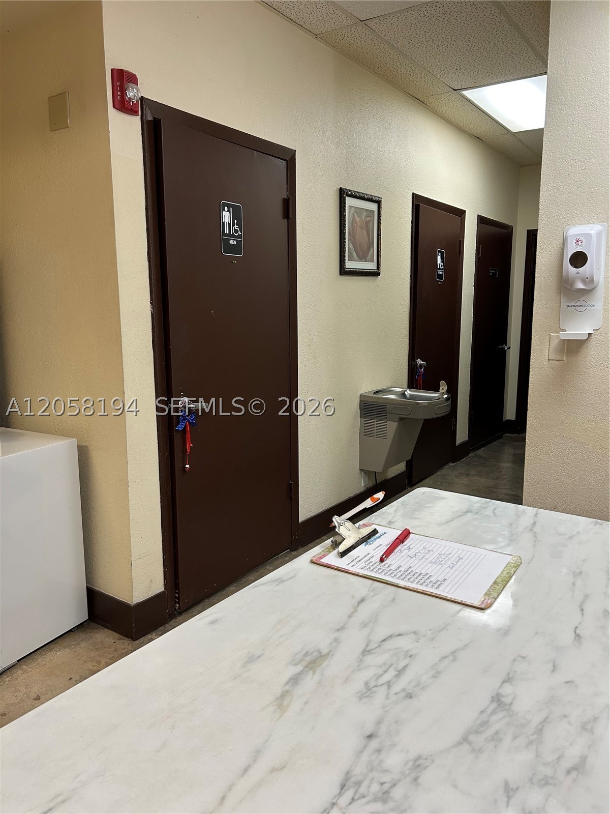 A12058194 Property Photo 8