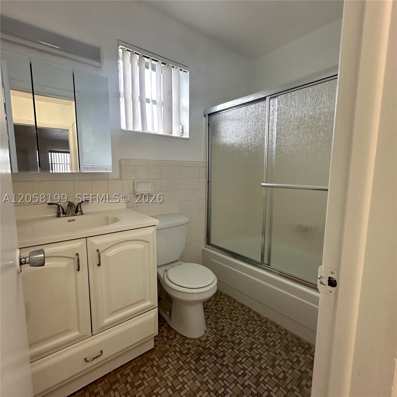 2826 Van Buren St 8 Property Photo 10