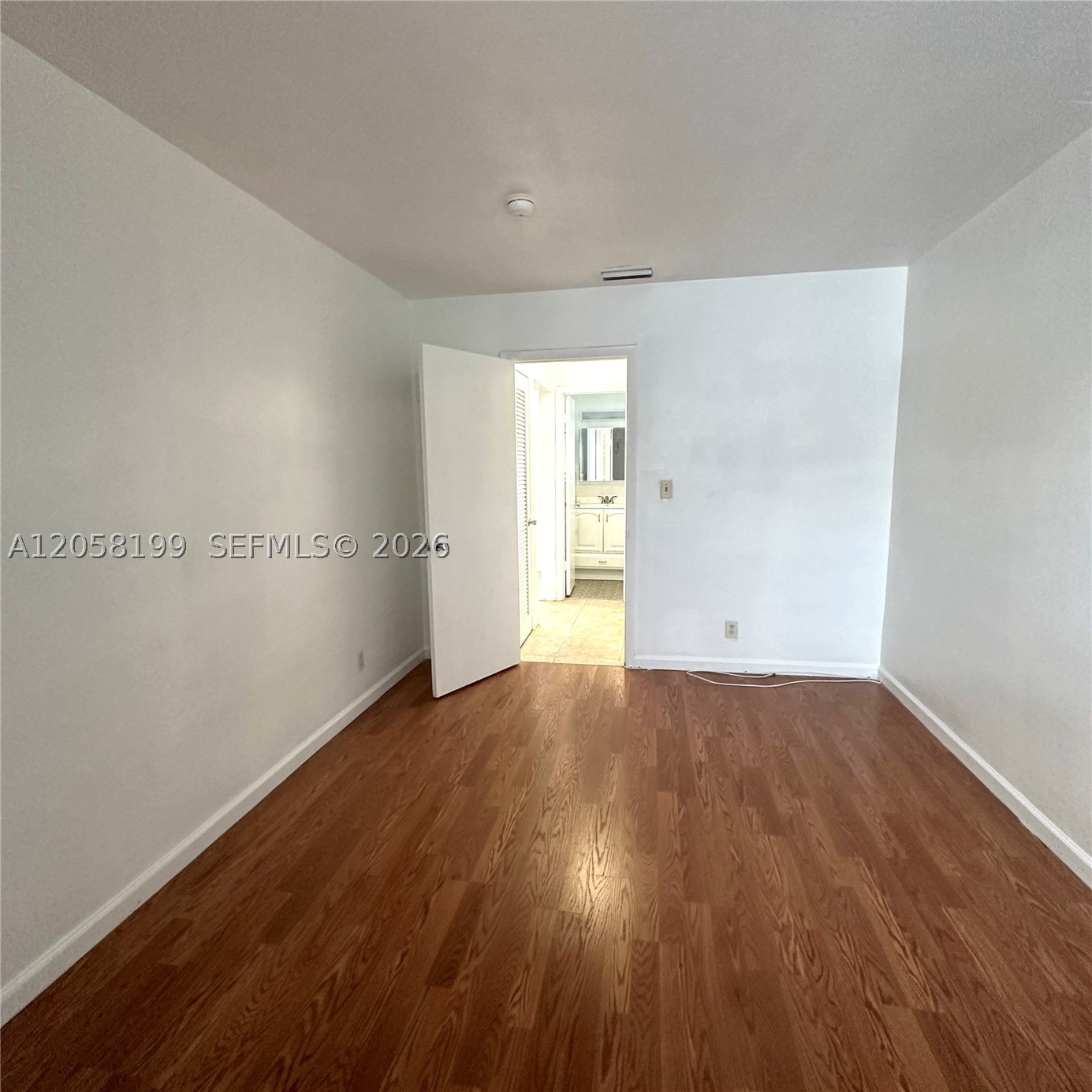 2826 Van Buren St 8 Property Photo 12