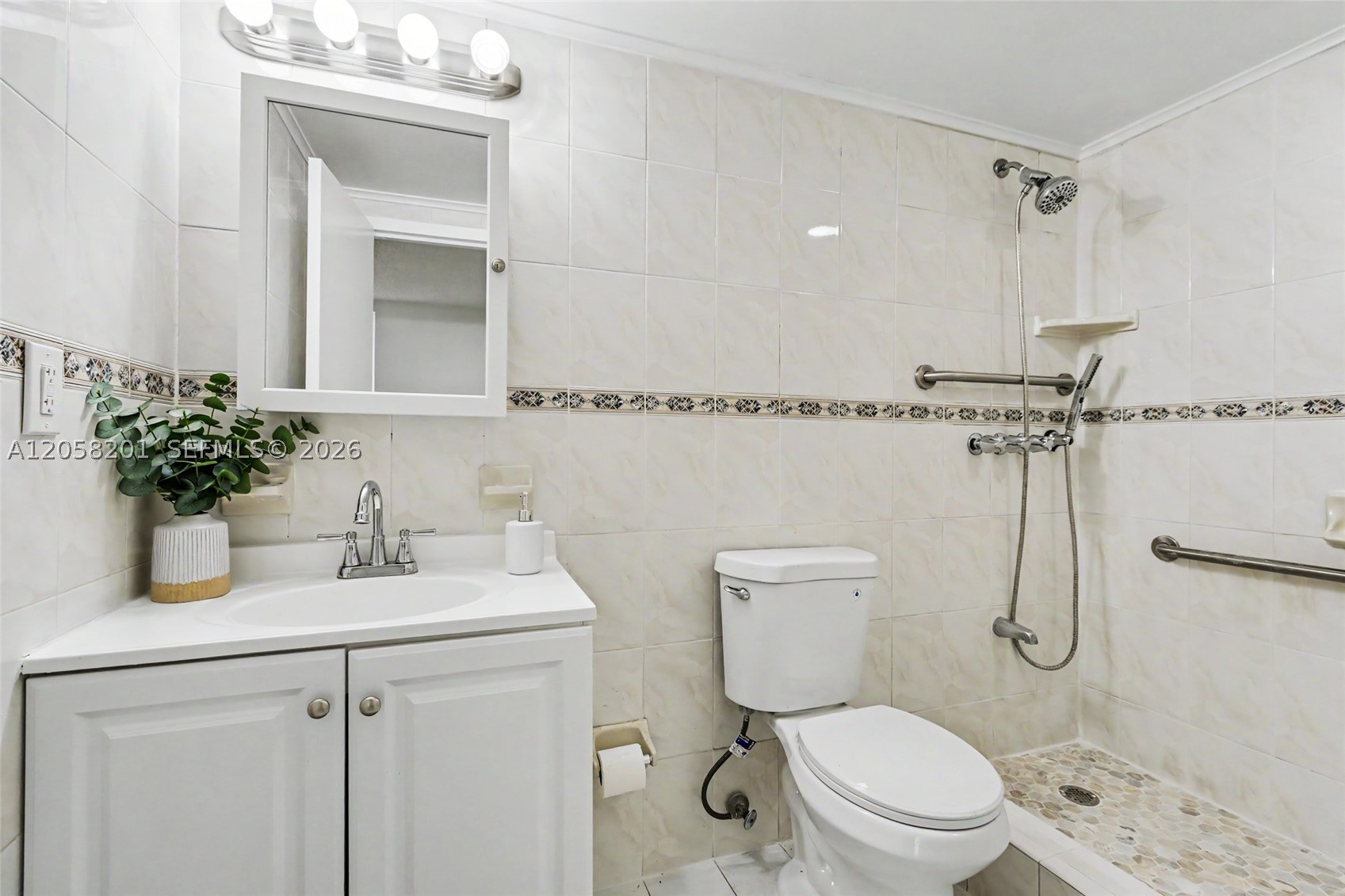 1825 W 44th Pl 509 Property Photo 31