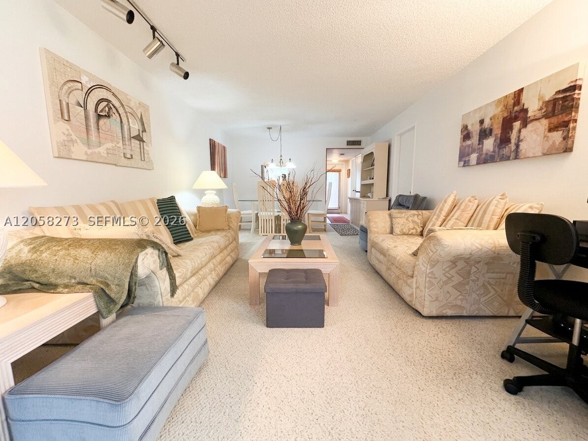9801 Sunrise Lakes Blvd 203 Property Photo 10
