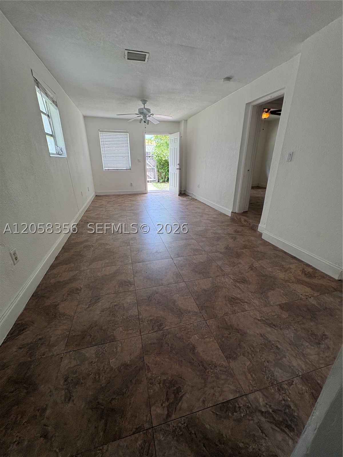 410 Pinecrest Dr 2 Property Photo 1