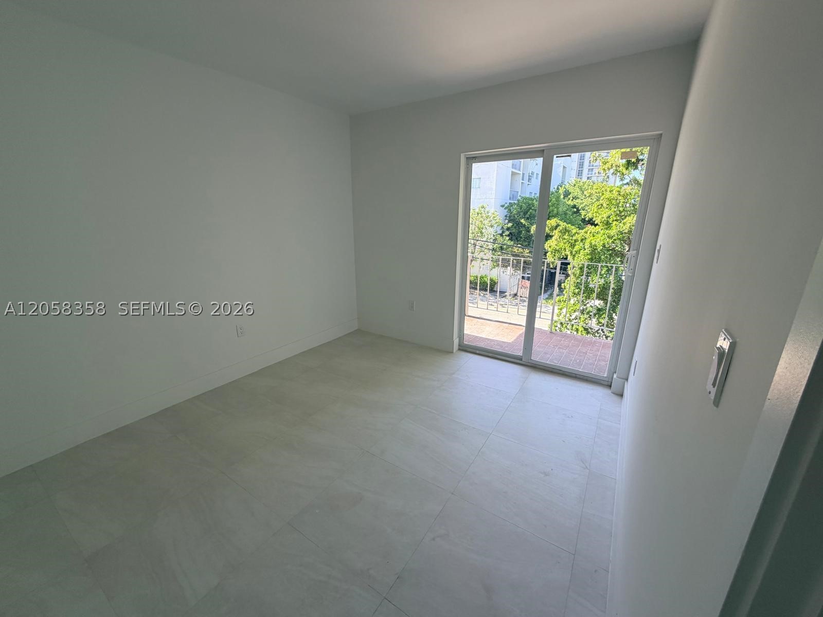 921 Sw 7th St 3 Property Photo 13