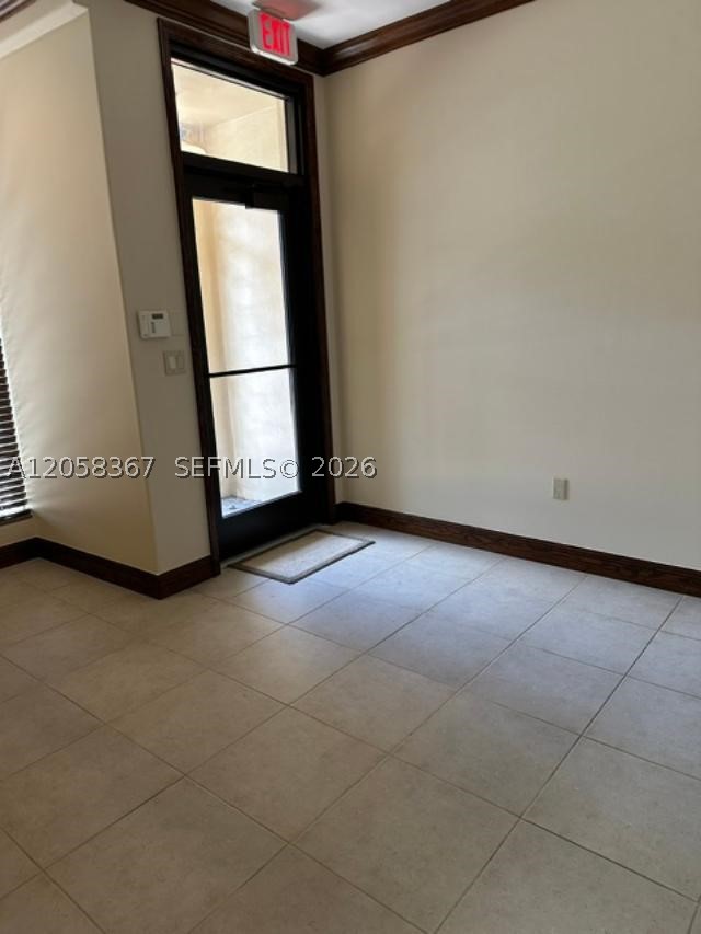 35 Almeria Ave Property Photo 5