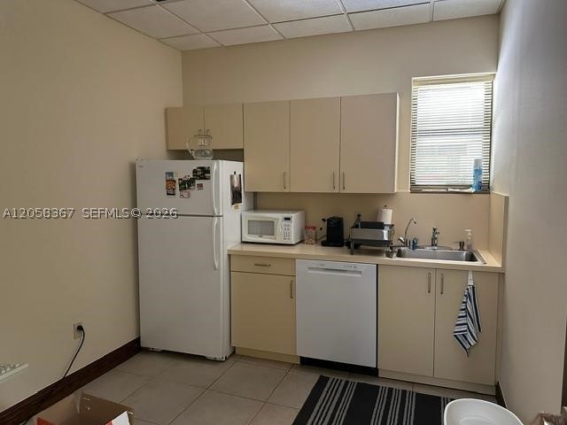 35 Almeria Ave Property Photo 7