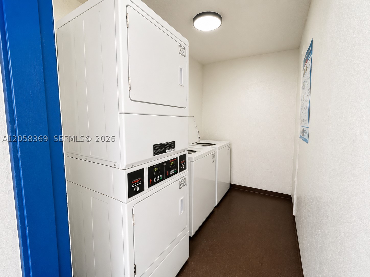 3700 N Pine Island Rd 402 Property Photo 12