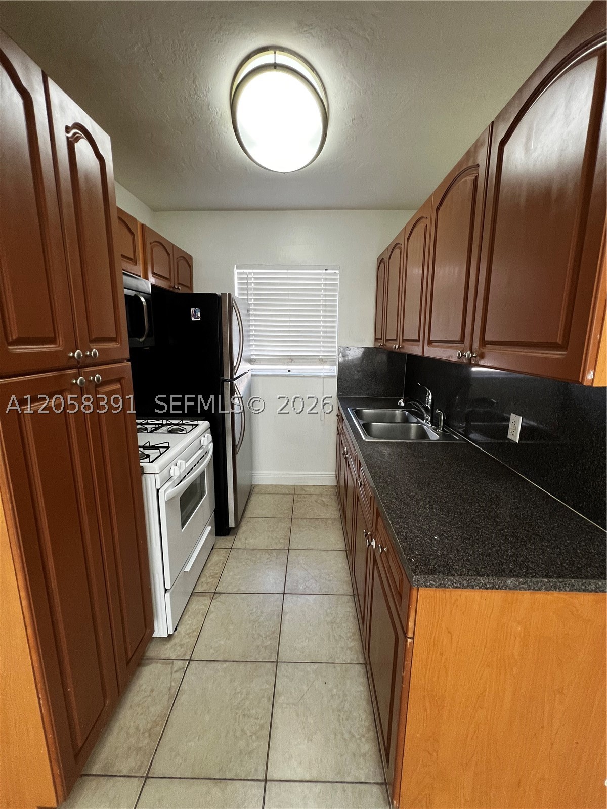 2072 Ne 169th St 8 Property Photo 5