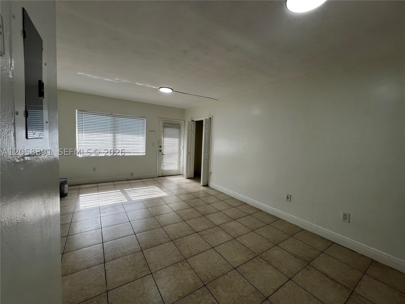 2072 Ne 169th St 8 Property Photo 6