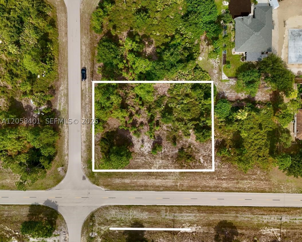 1041 COLUMBUS BLVD Property Photo 1