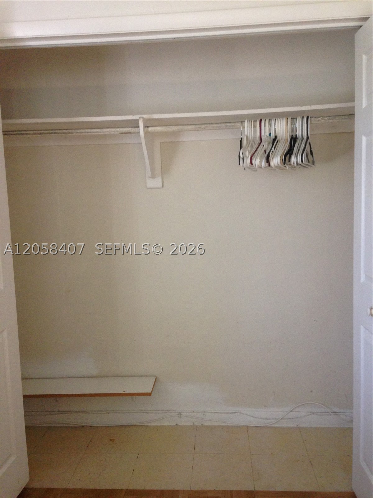 2734 Sw 24th Ter 2 Property Photo 4