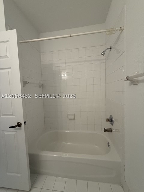 11419 Nw 76th Ter Property Photo 24