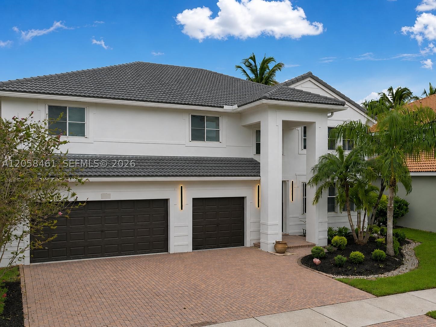 1665 Osprey Bnd Property Photo 1