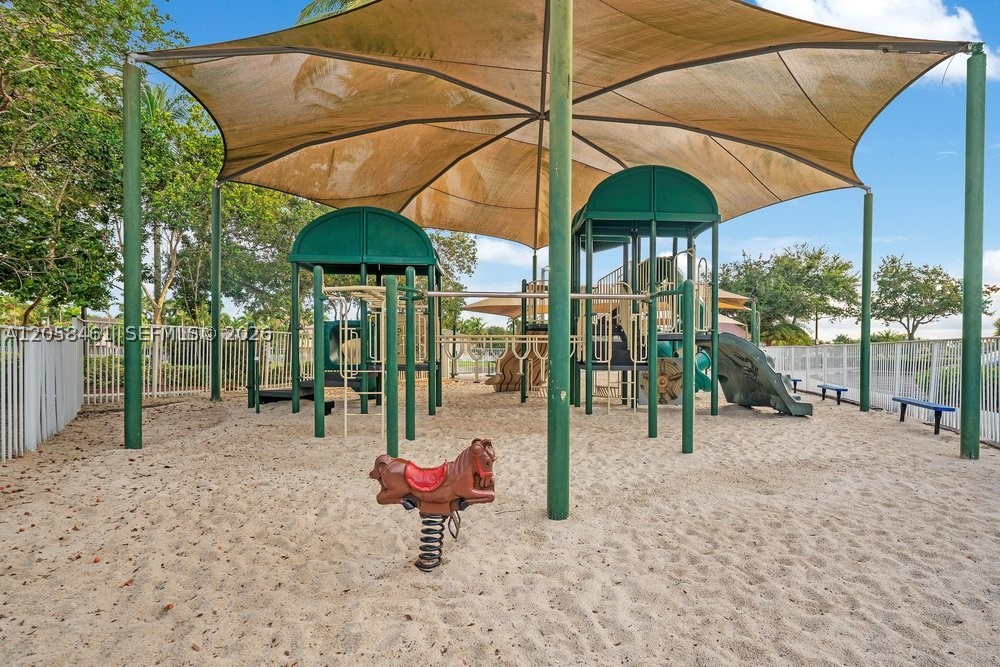 1665 Osprey Bnd Property Photo 55