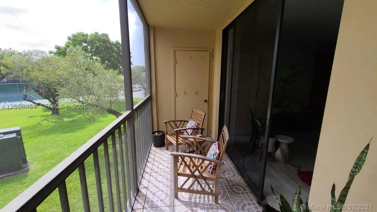 8015 Sw 107th Ave 222 Property Photo 10