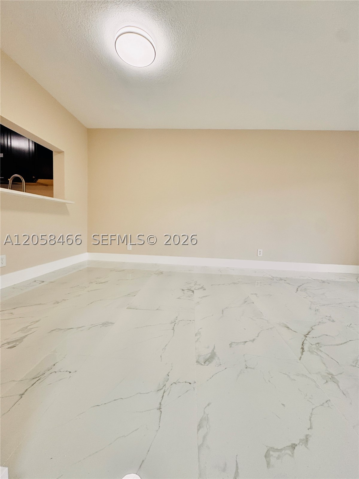 3939 Ne 5th Ave C106 Property Photo 3