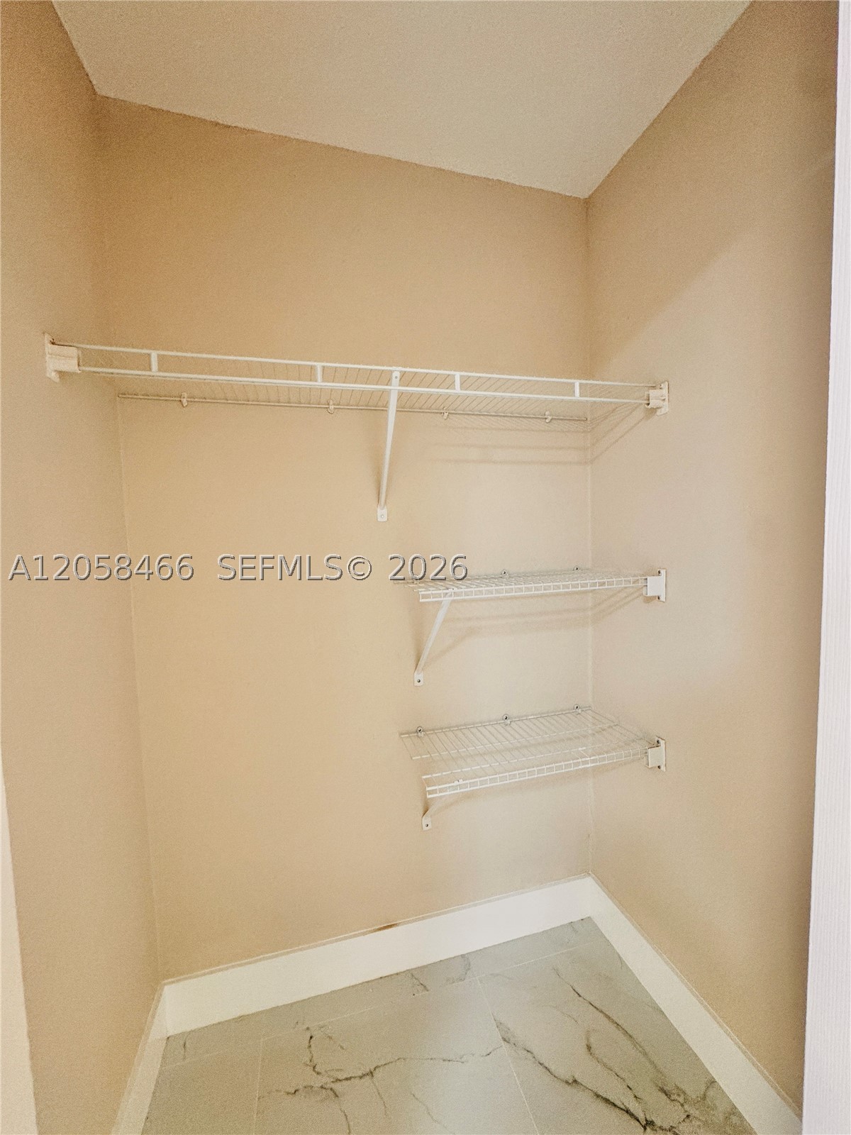 3939 Ne 5th Ave C106 Property Photo 9