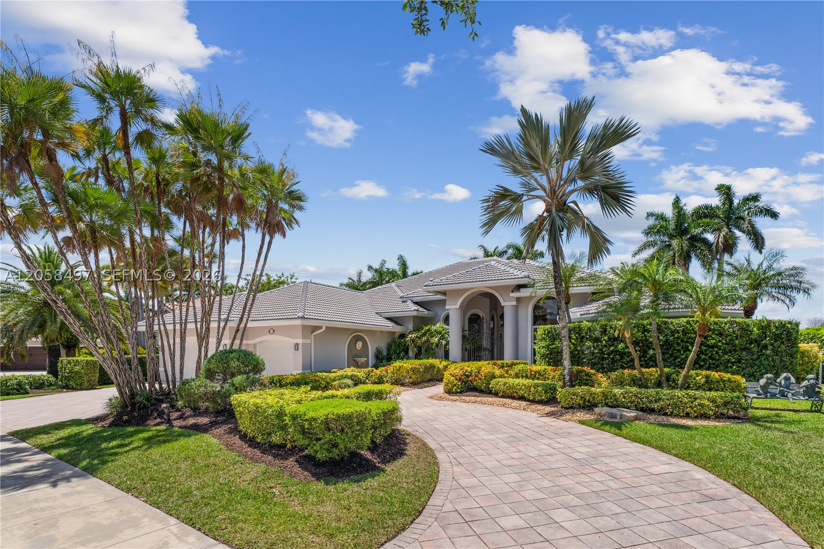 2942 Medinah Property Photo 4