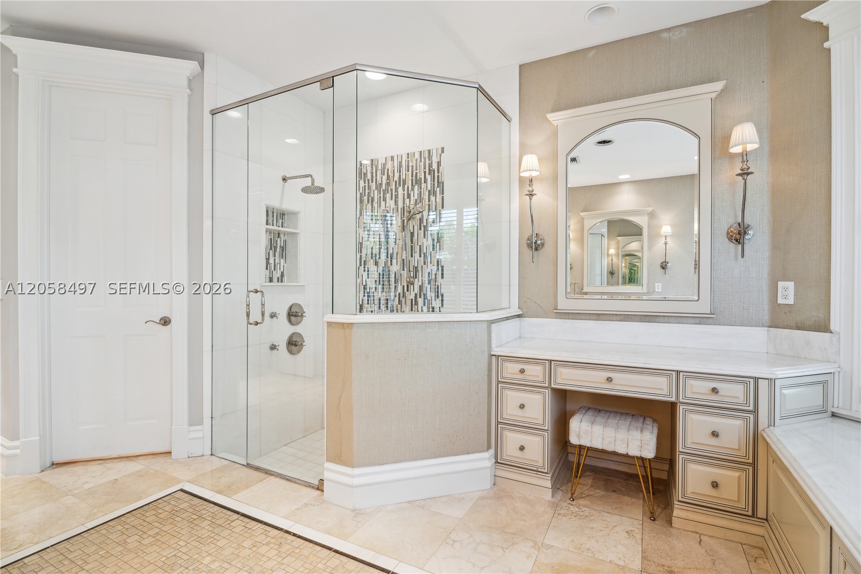 2942 Medinah Property Photo 28