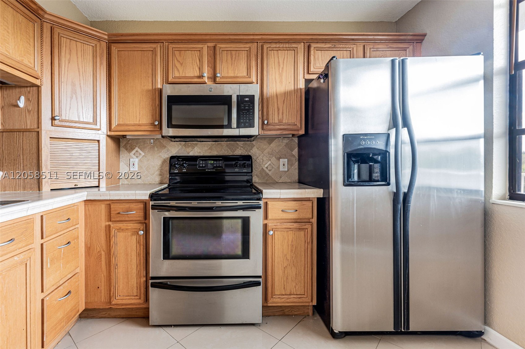 1705 Whitehall Dr 401 Property Photo 13