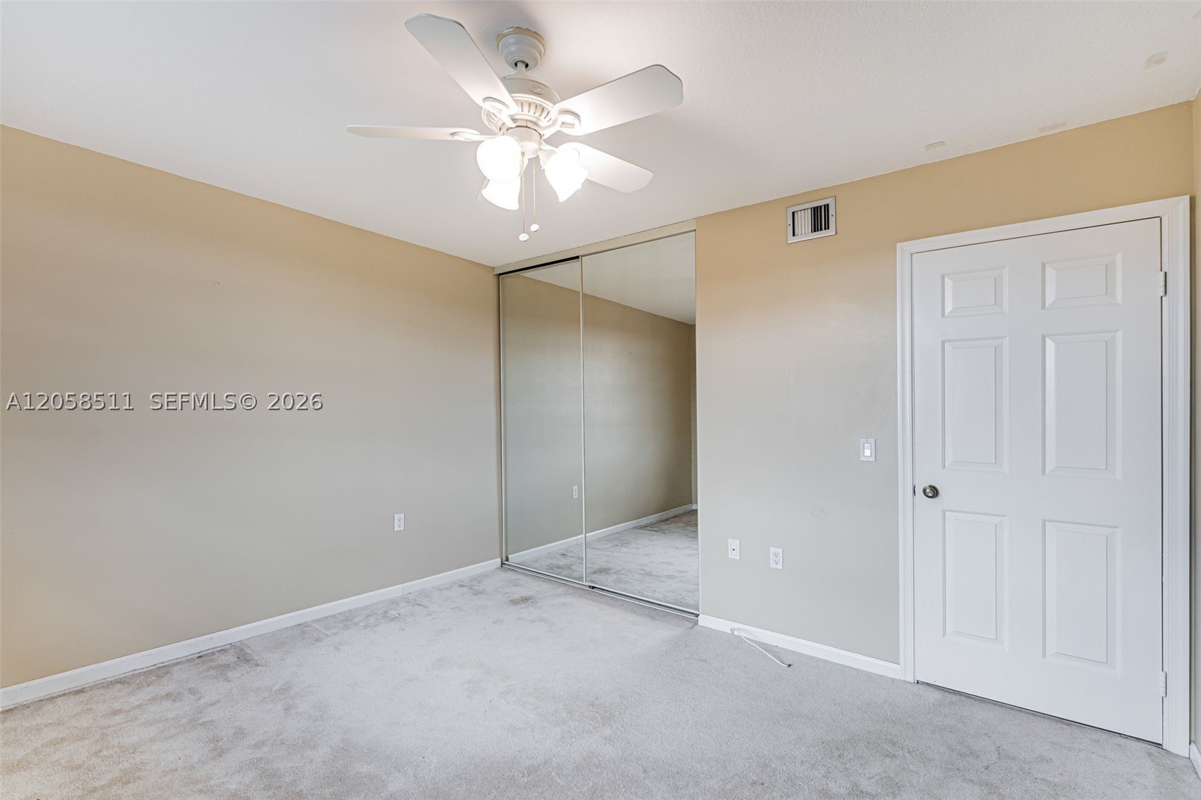 1705 Whitehall Dr 401 Property Photo 31