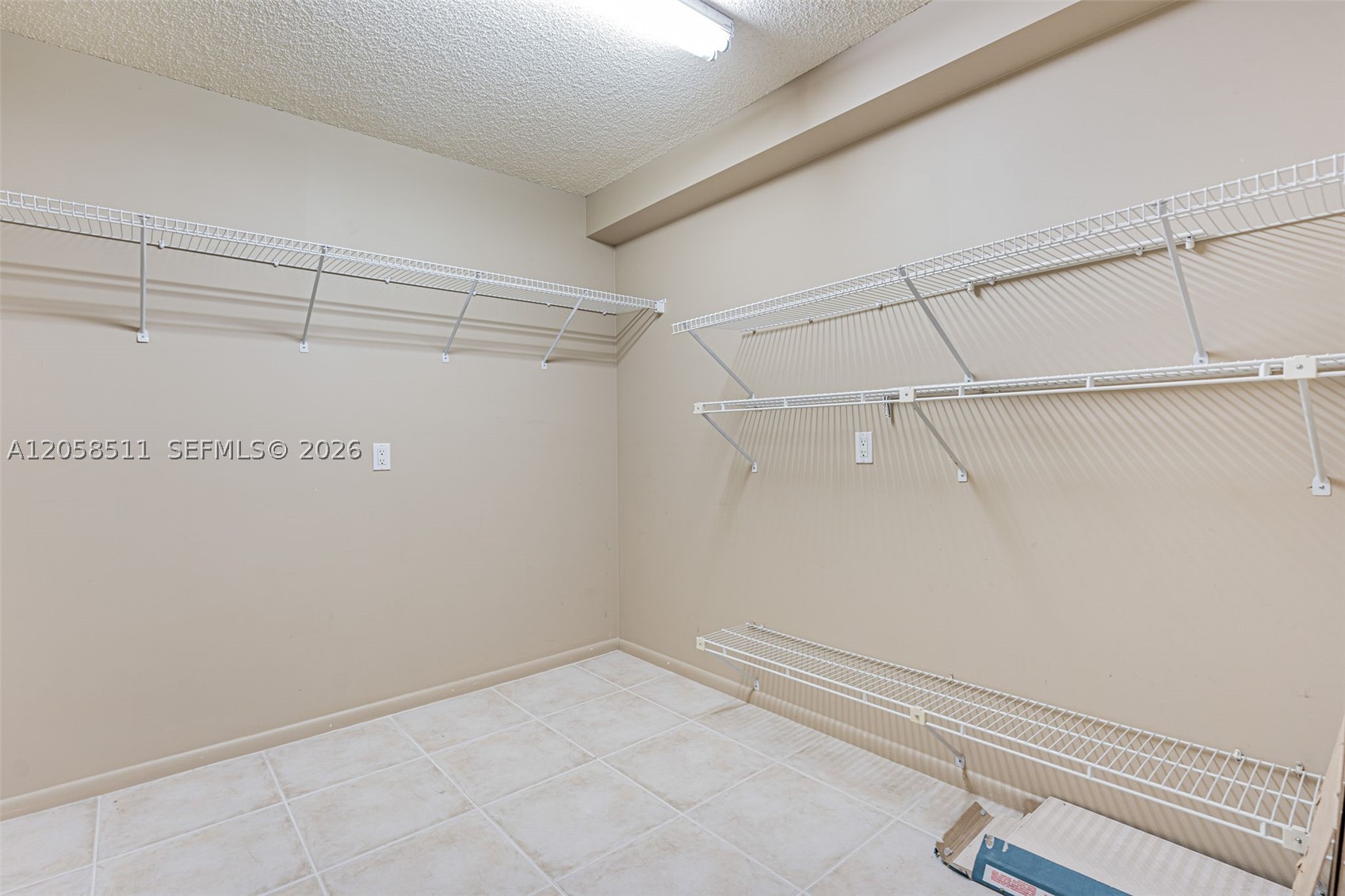1705 Whitehall Dr 401 Property Photo 42