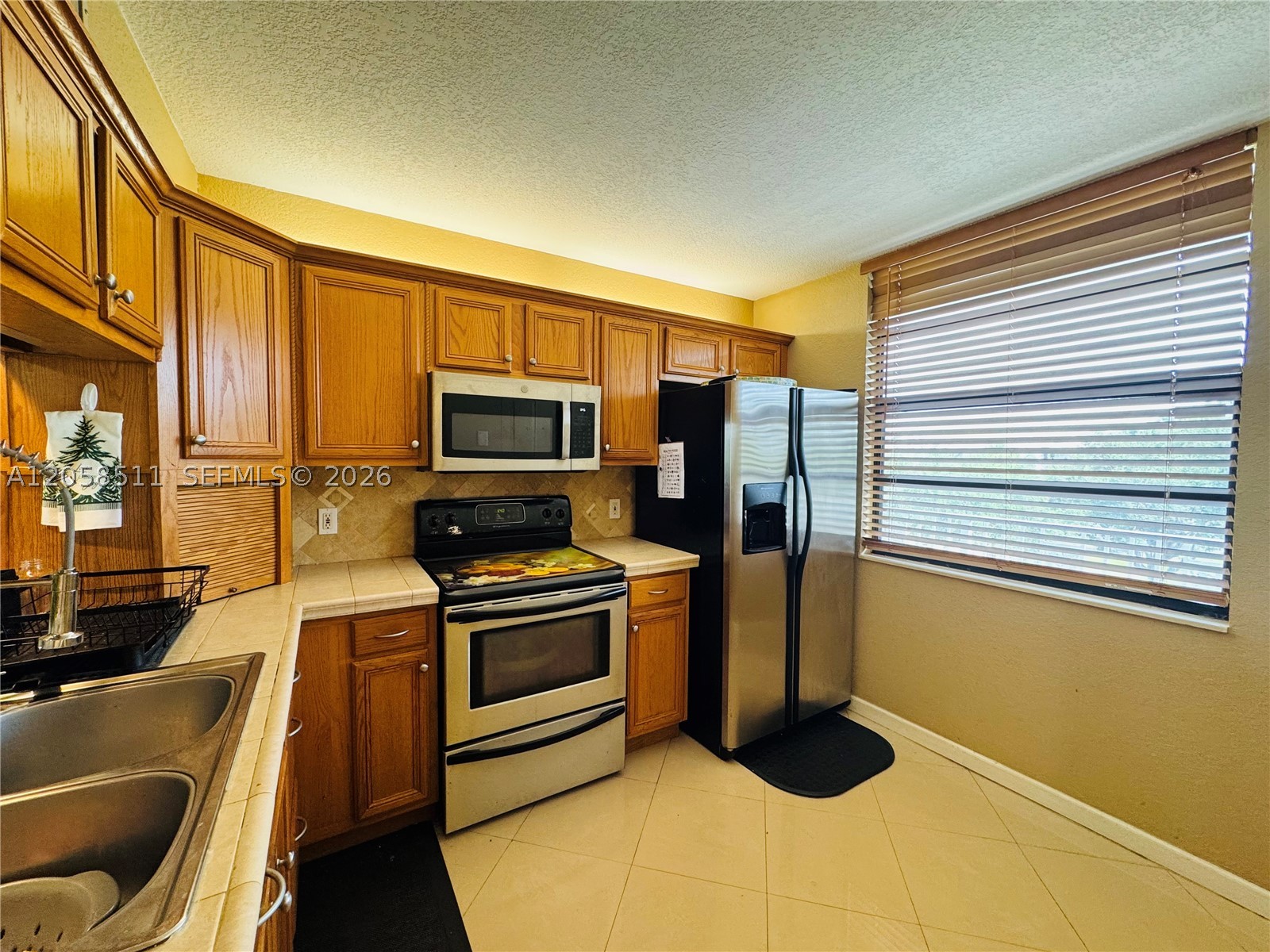 1705 Whitehall Dr 401 Property Photo 45