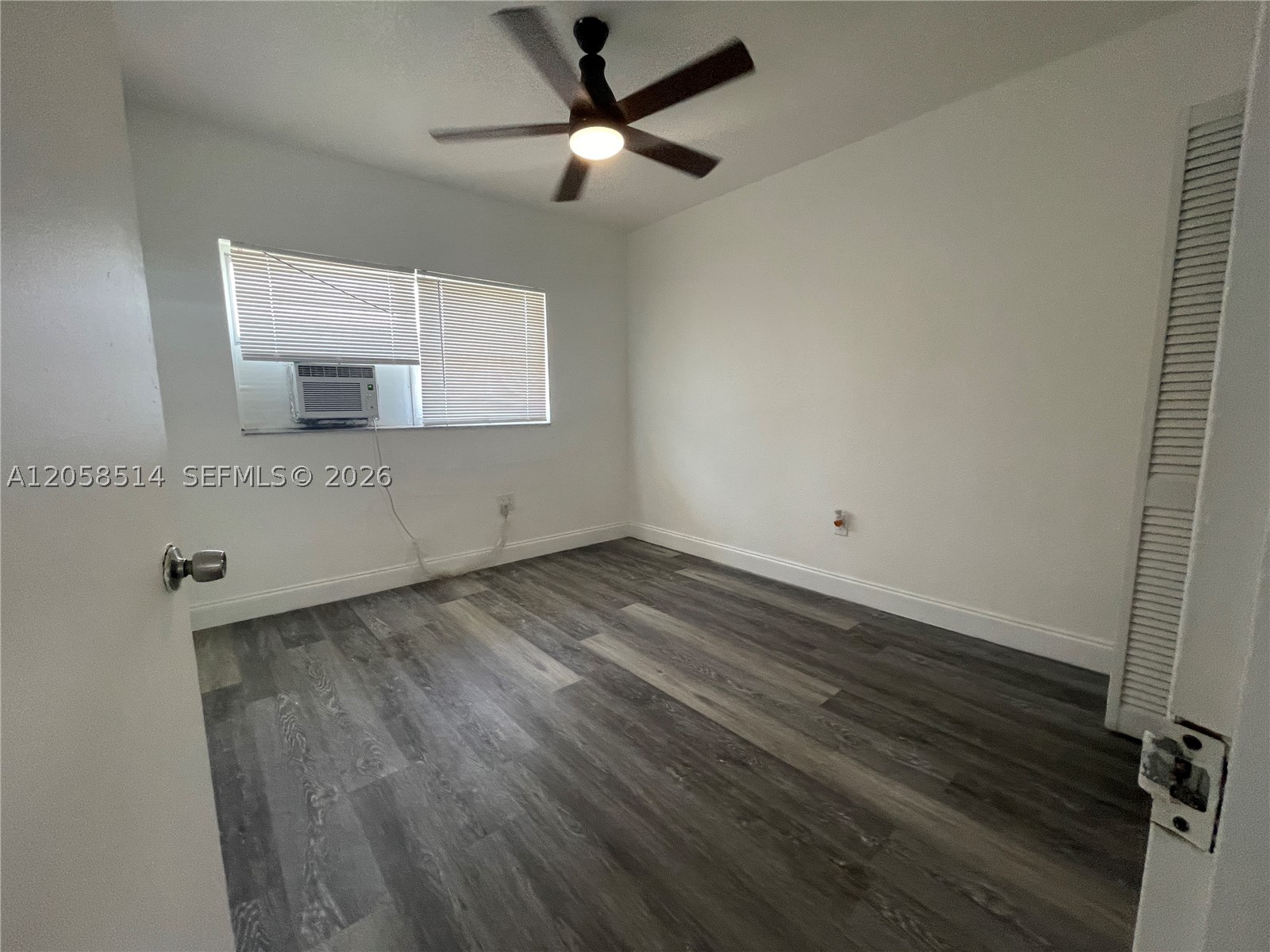 15940 Ne 19th Ct 2 Property Photo 6