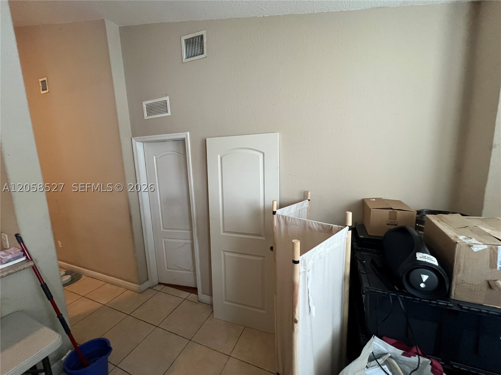 1535 Se 26th St 200 Property Photo 17