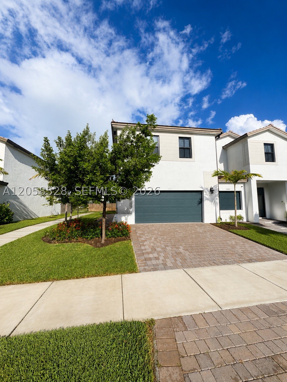 23068 SW 129th Pl Property Photo 1