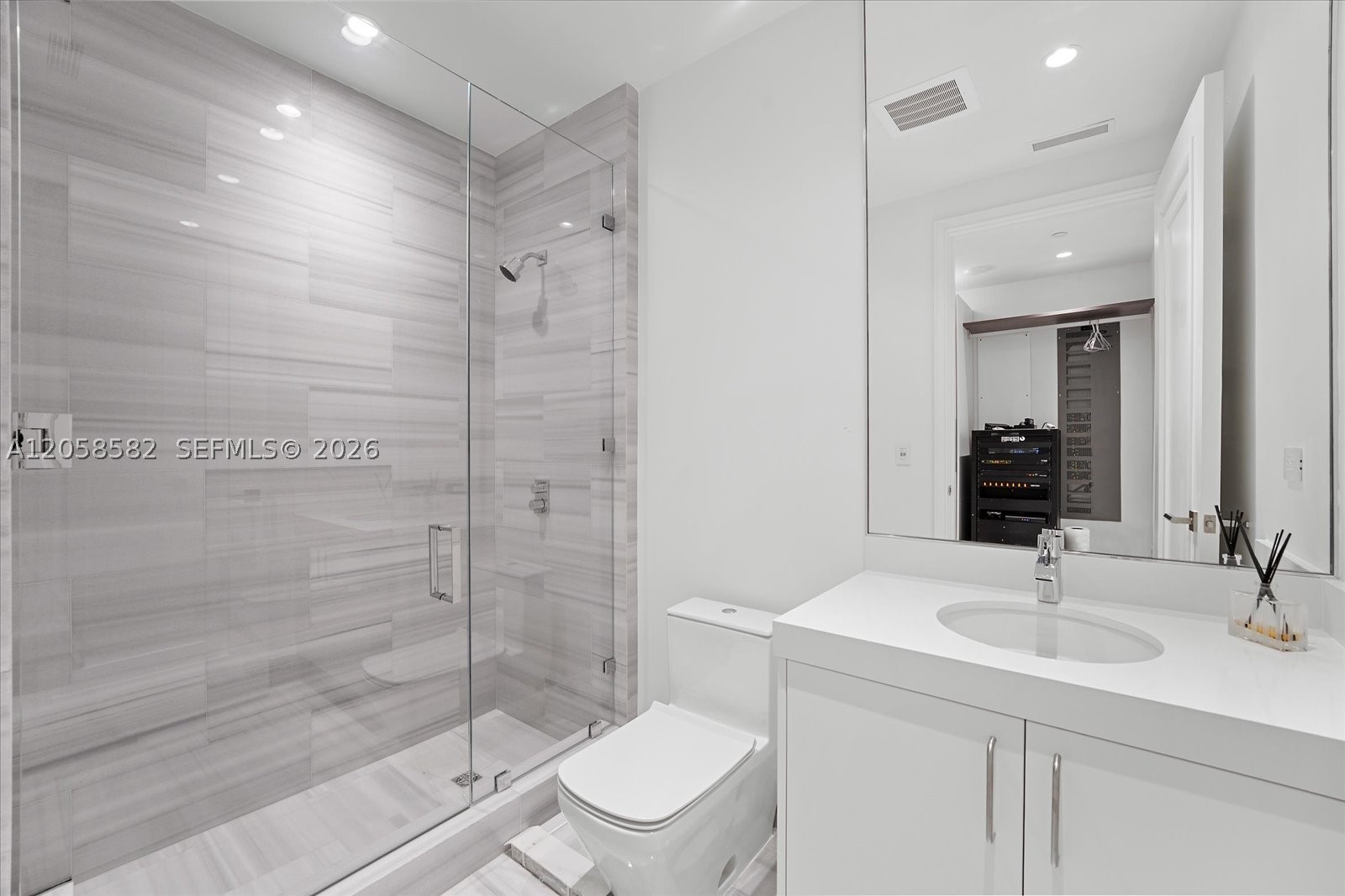 17901 Collins Ave 3004 Property Photo 28