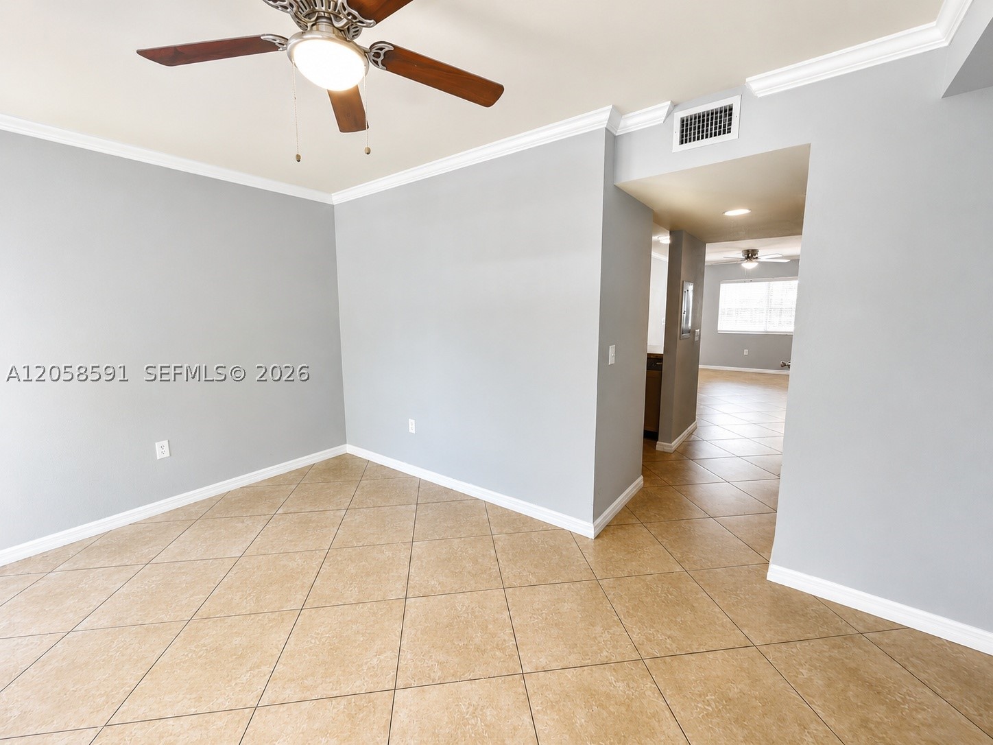 1000 Palm Trl 10 Property Photo 4