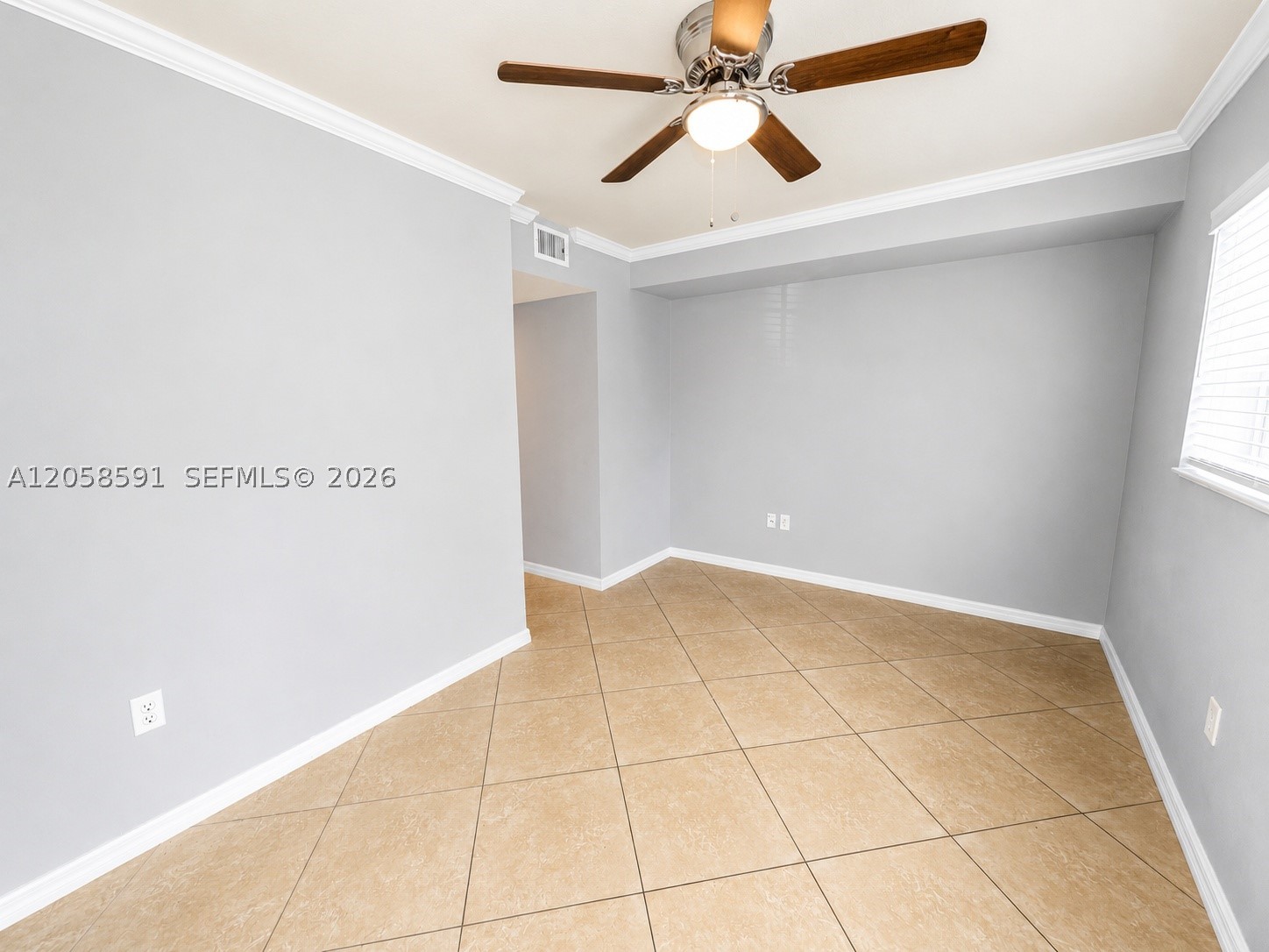 1000 Palm Trl 10 Property Photo 5
