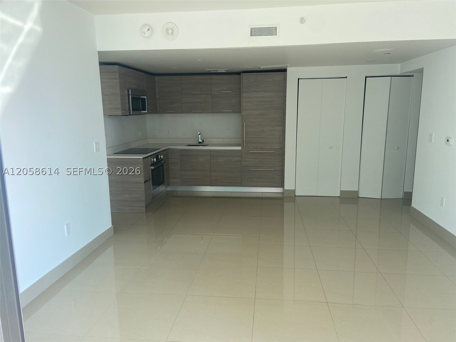 1300 S Miami Ave 2207 Property Photo 4