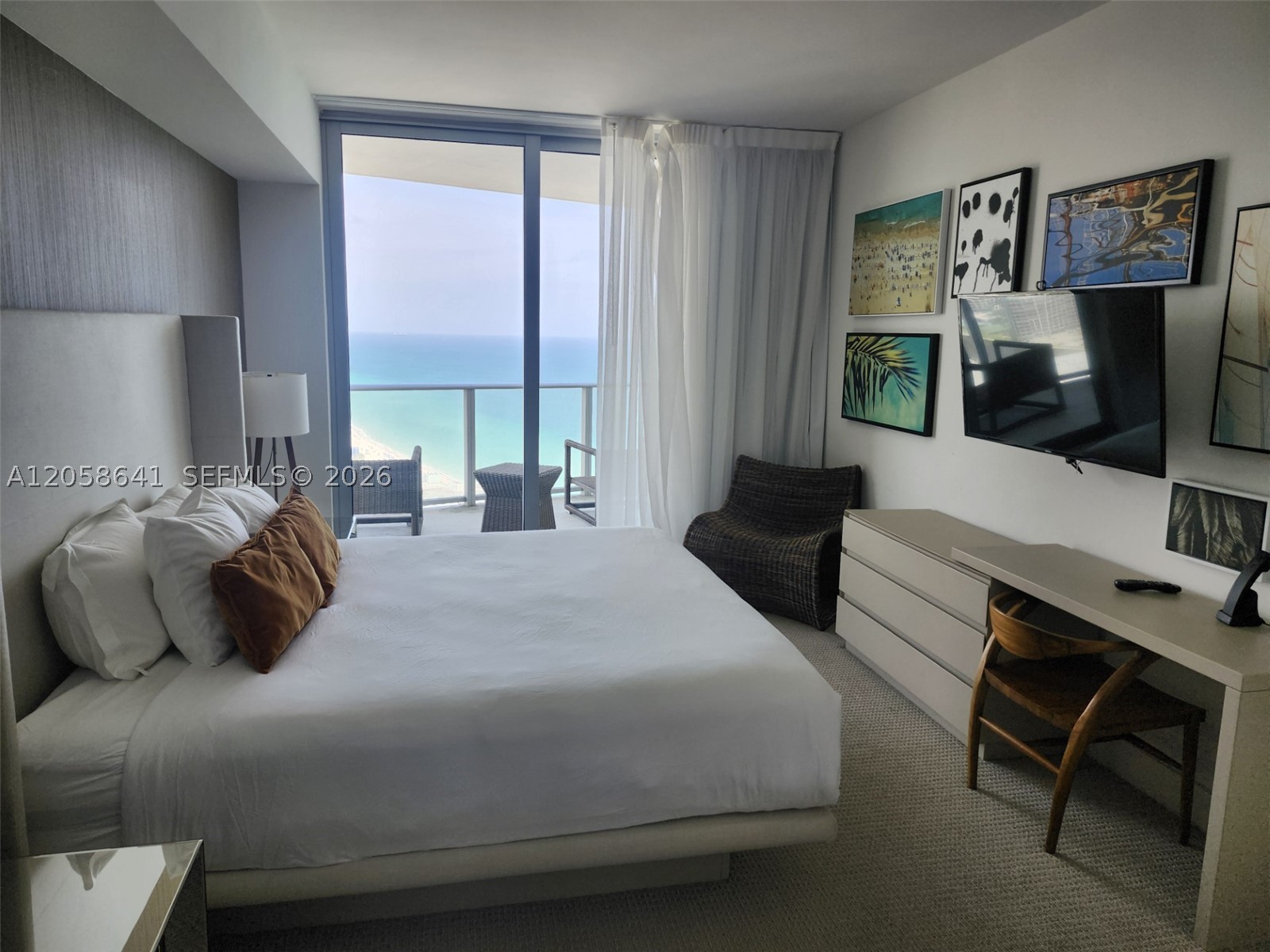 4111 S Ocean Dr 3610 Property Photo 5