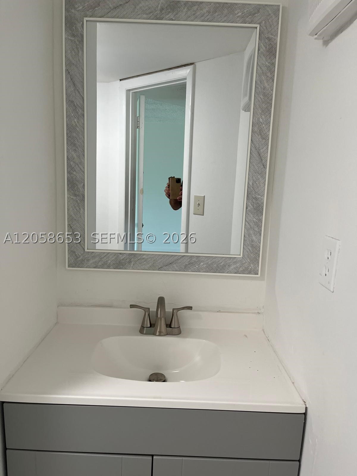 7911 N Colony Cir N 202 Property Photo 11