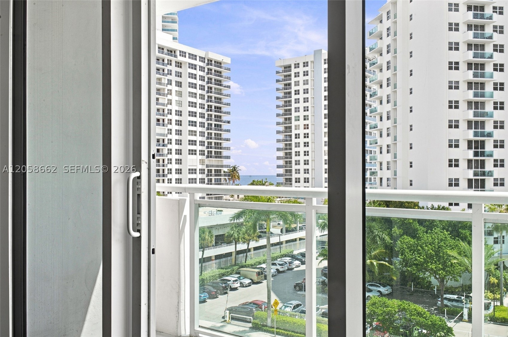 3000 S Ocean Dr 518 Property Photo 10