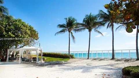 3000 S Ocean Dr 518 Property Photo 25
