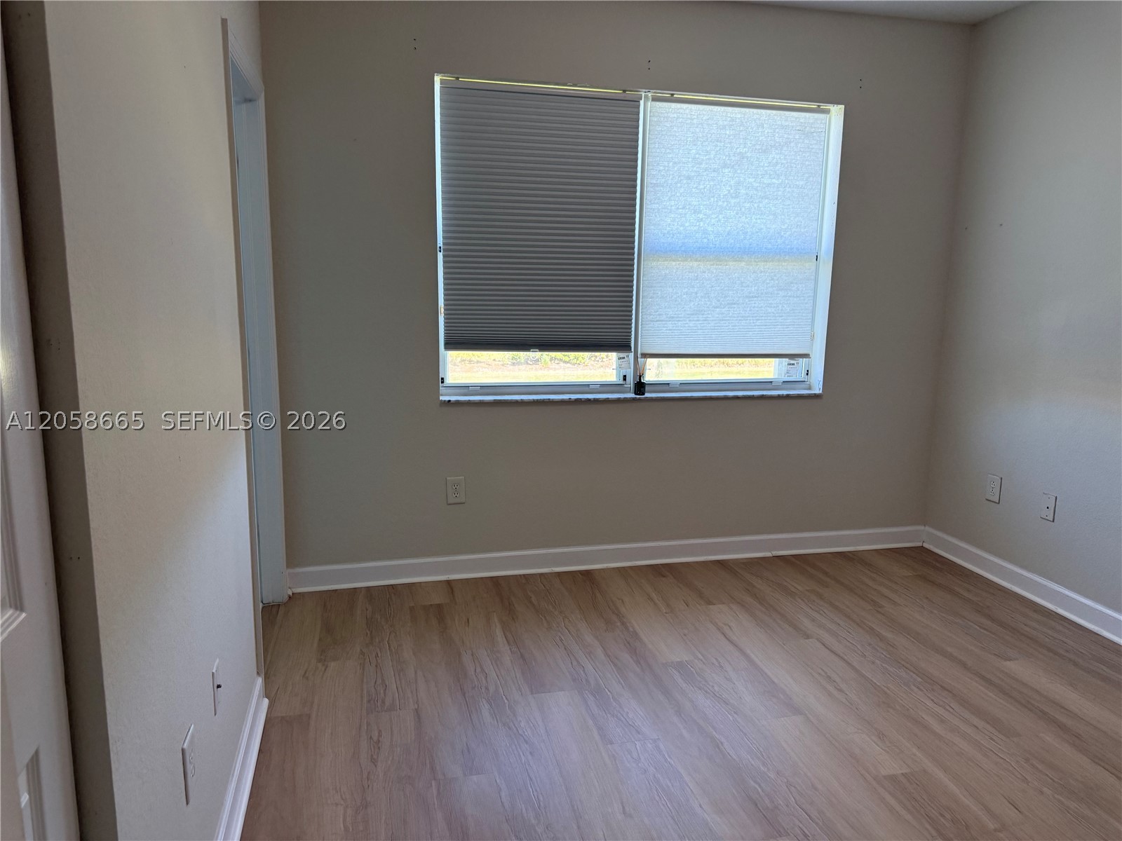 1655 Ne 33rd Rd 105-4 Property Photo 14