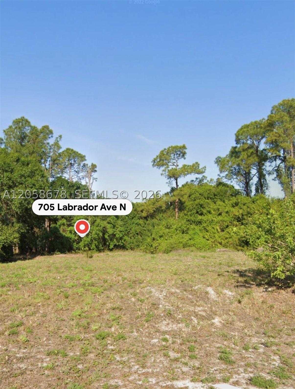 705 LABRADOR AVE N Property Photo 1