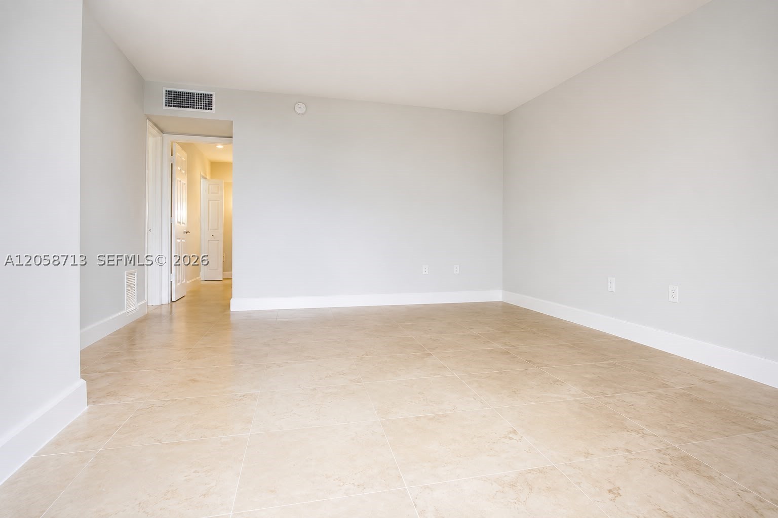 12590 Ne 16th Ave 605 Property Photo 6