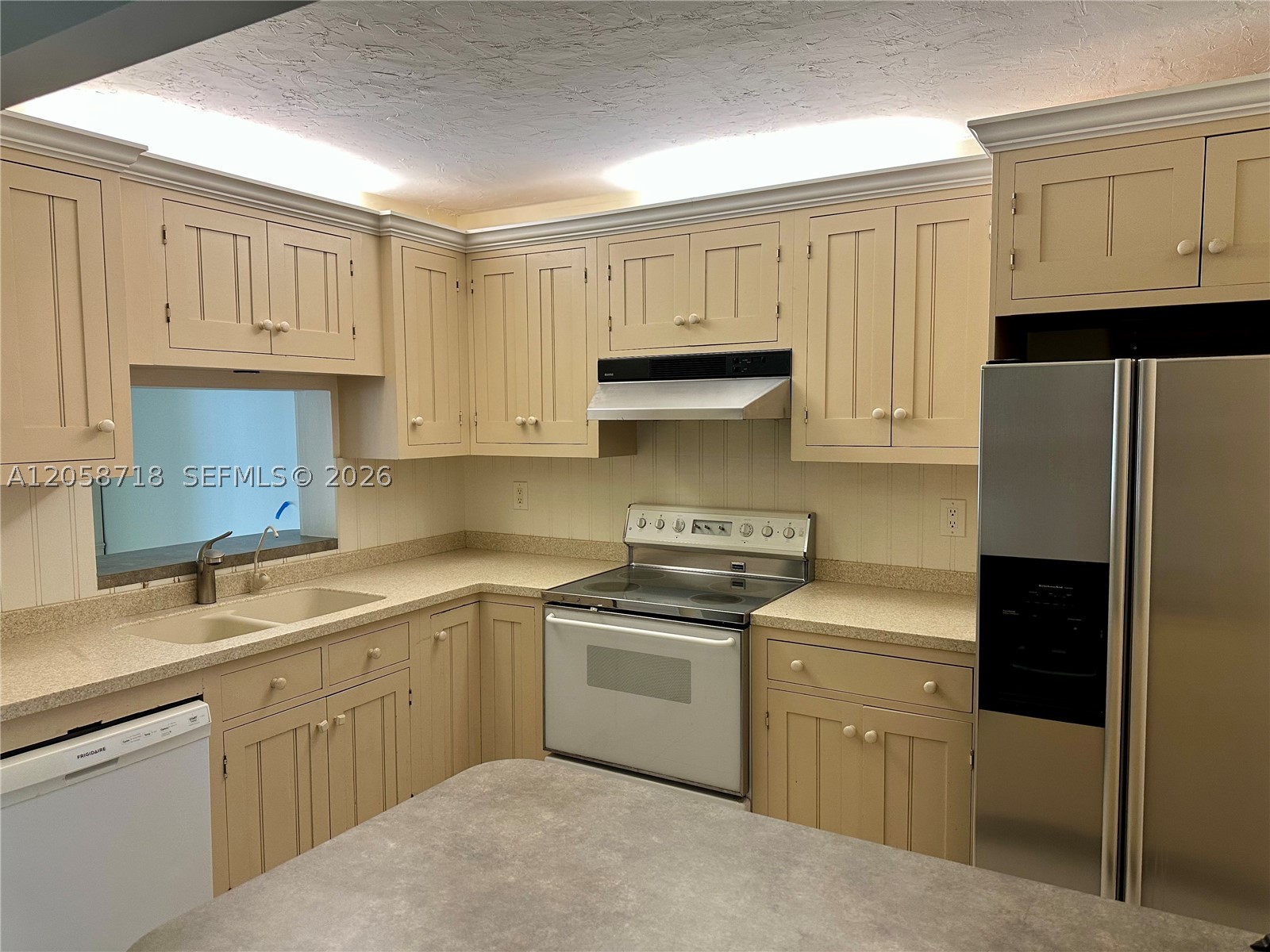 13705 Sw 84th St F Property Photo 6