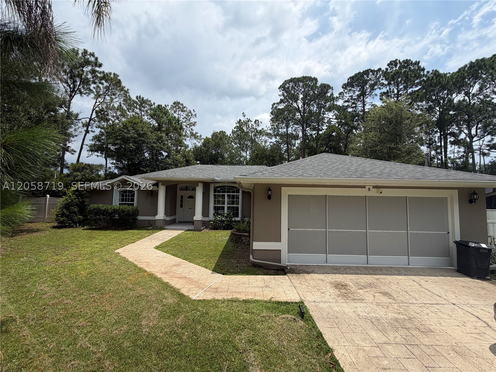 8 Wayler Pl Property Photo 1