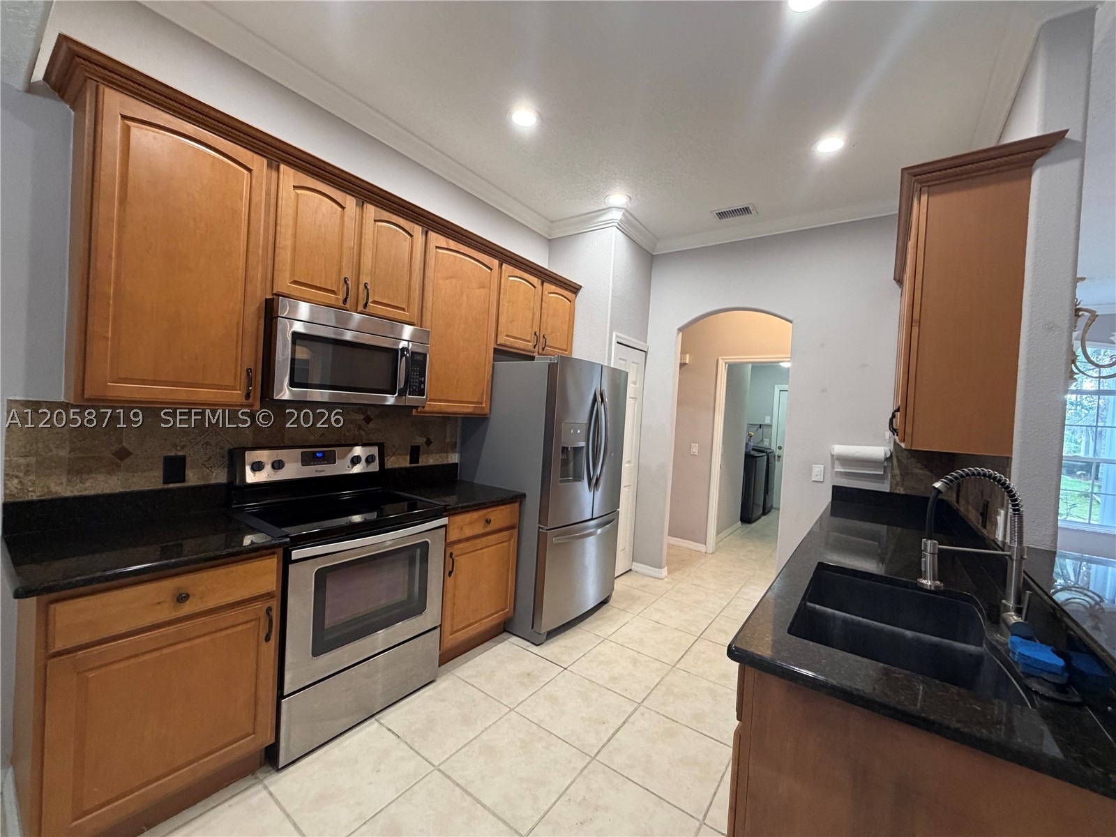 8 Wayler Pl Property Photo 8