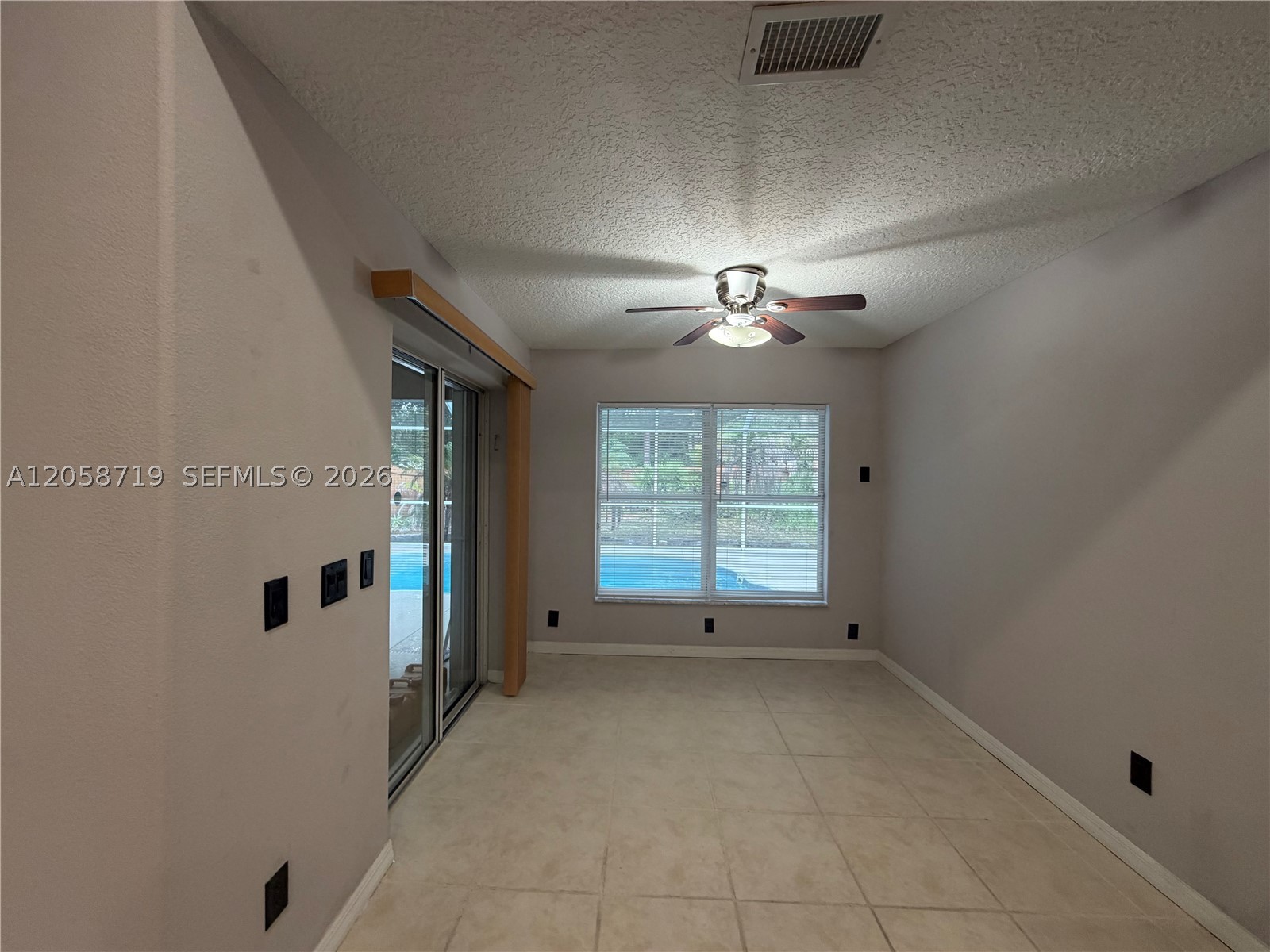 8 Wayler Pl Property Photo 10